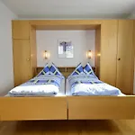 Haus Orion * Saas Fee